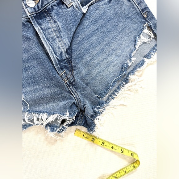 Frame Le Grande Denim Cutoff Shorts - Picture 9 of 9